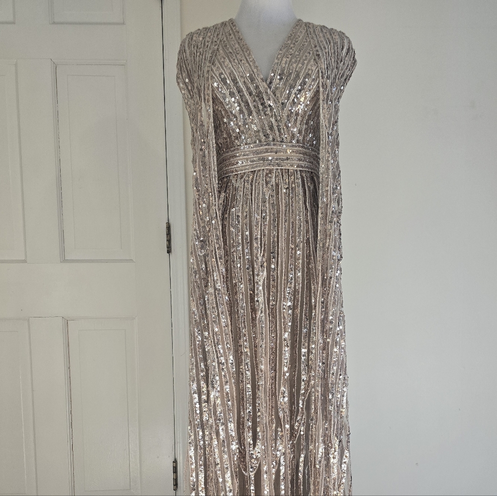 Elie Saab Sequin Cape Gown, Gold (Size 36 Small) Couture - New - Picture 9 of 12